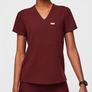 Burgundy Catarina- One-Pocket Scrub Top
XXS - Burgundy